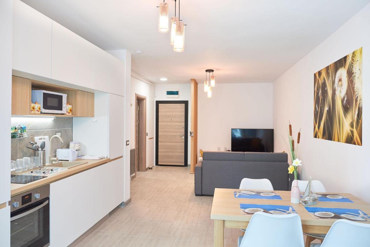Opal Luxury Apartment 92 Spa N Pool Beach Resort Năvodari Eksteriør bilde
