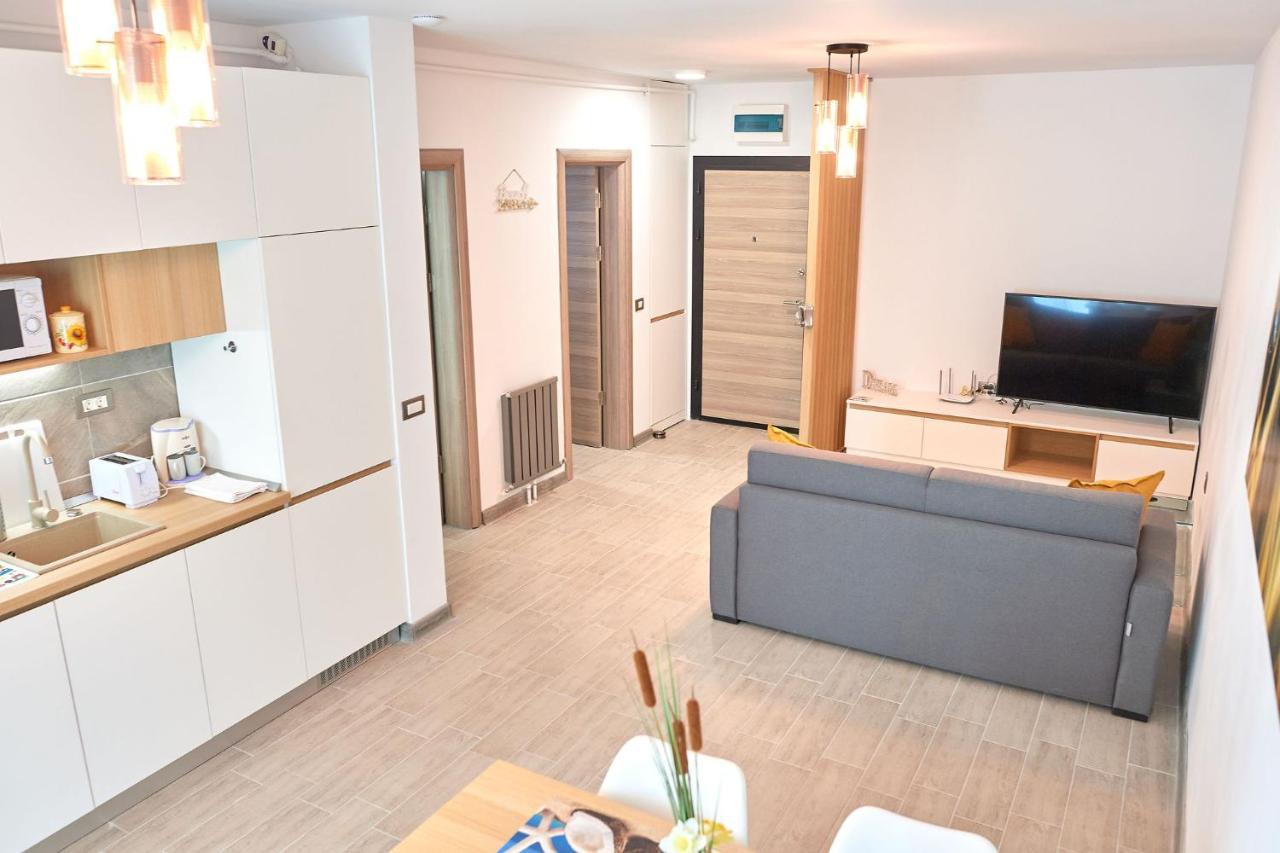Opal Luxury Apartment 92 Spa N Pool Beach Resort Năvodari Eksteriør bilde
